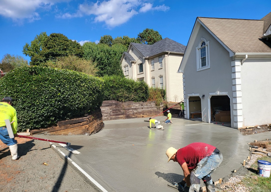 Professional concrete finishing techniques in Bowling Green, KY